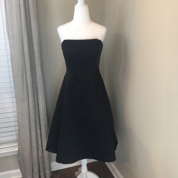 Michelangelo Dresses & Skirts - Michelangelo Prom/Party Black strapless dress